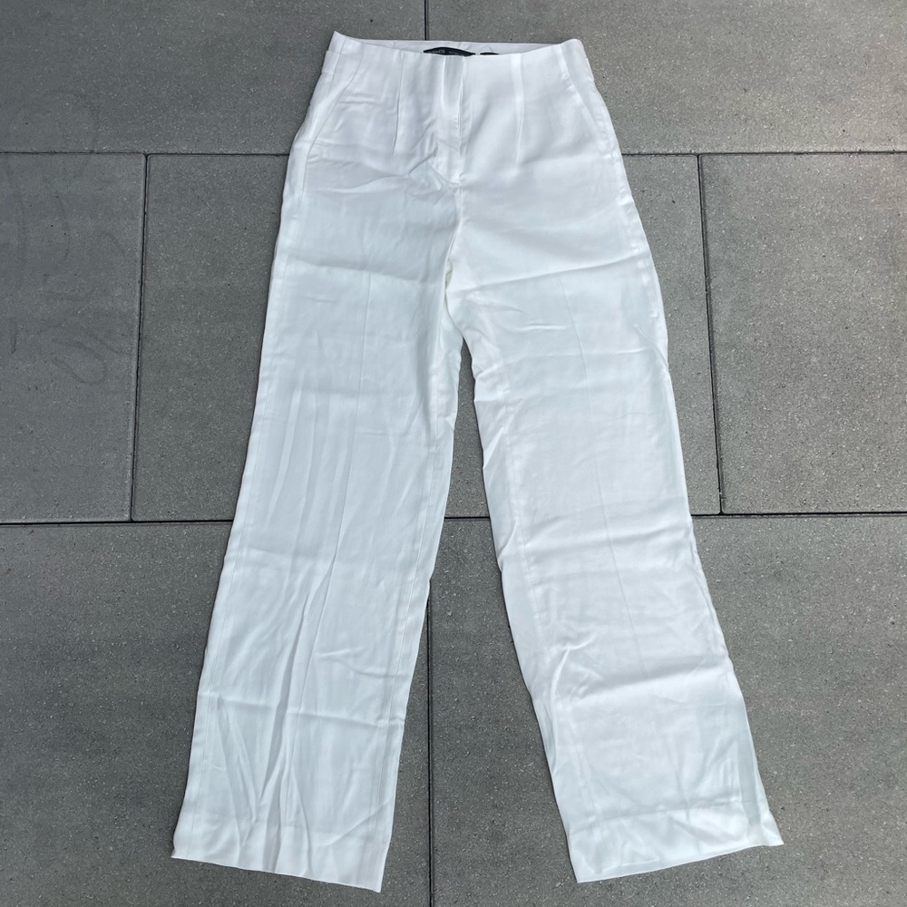 Wide leg flowy suiting pant